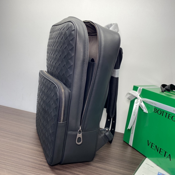 ボッテガヴェネタバッグ全体デザイン